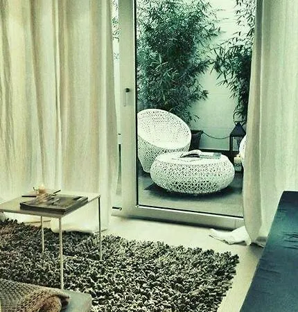 Fiori 21 *